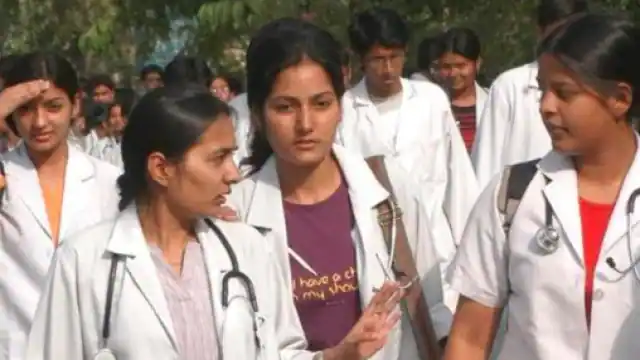 ज्ञ्फ्युग्स्द