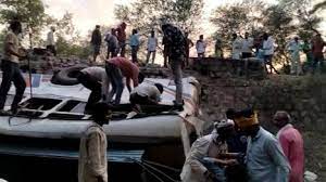 त्घ्त्यं