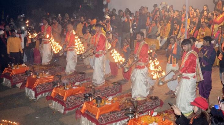 ग्ज्गक्फ्जग्क्फ्ज