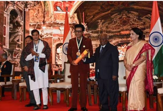 ग्ज्फह्गज्फ्ह्ग