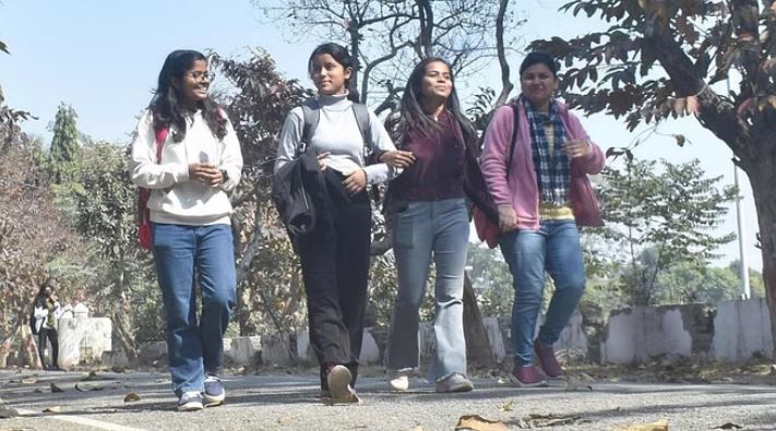 य्तुज्ख