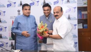 नितिन गडकरी