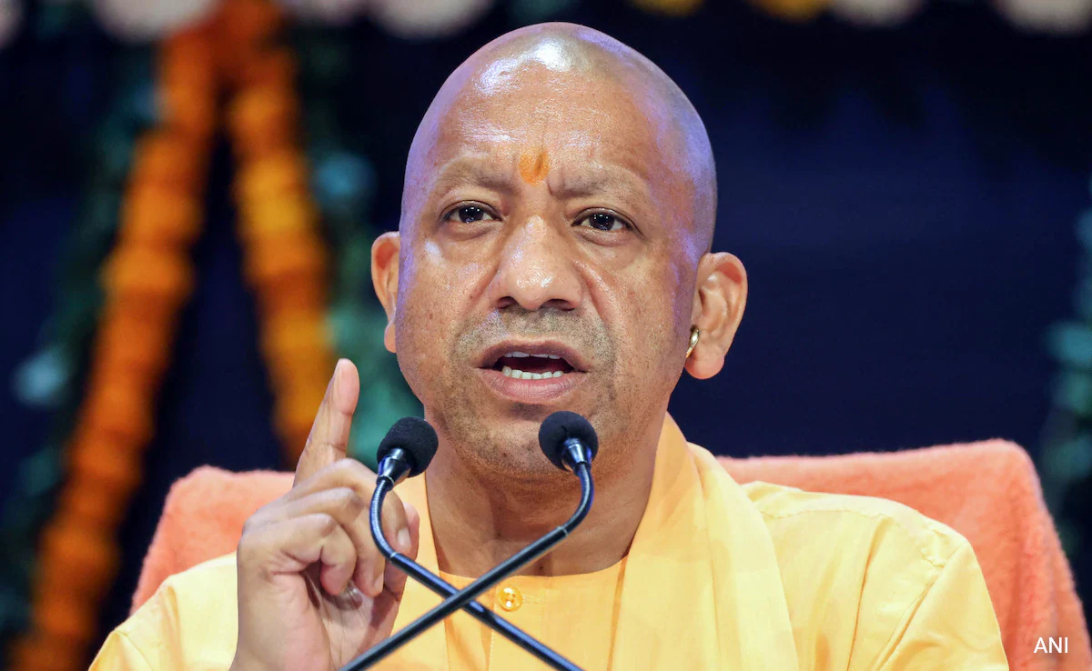 1ek4l6ng_yogi-adityanath-_625x300_26_March_25 (1)