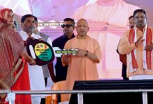 Photo of मुख्यमंत्री ने विभिन्न योजनाओं के लाभार्थियों को किया सम्मानित