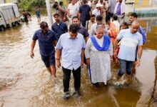 Photo of बाढ़ प्रभावितों के बीच पहुंचे मंत्री एके शर्मा, राहत सामग्री बांटी; अफसरों को सख्त निर्देश