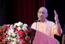 Photo of CM योगी ने किया पूर्व राष्ट्रपति रामनाथ कोविन्द की आत्मकथा का विमोचन, युवाओं को बताया प्रेरणास्रोत