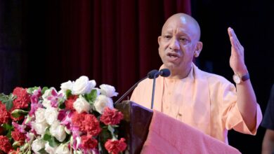 Photo of CM योगी ने किया पूर्व राष्ट्रपति रामनाथ कोविन्द की आत्मकथा का विमोचन, युवाओं को बताया प्रेरणास्रोत