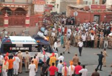 Photo of CM योगी ने रुकवाई विजयादशमी शोभायात्रा, एंबुलेंस को दिया रास्ता