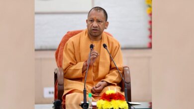 Photo of जनता के जीवन में बदलाव से सिद्ध होती है प्रशासन की सार्थकता: CM योगी